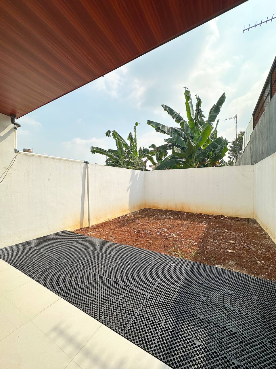 Rumah dekat sumarecon