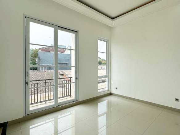 Rumah Dijual di Bambu Apus exclusive 1.10