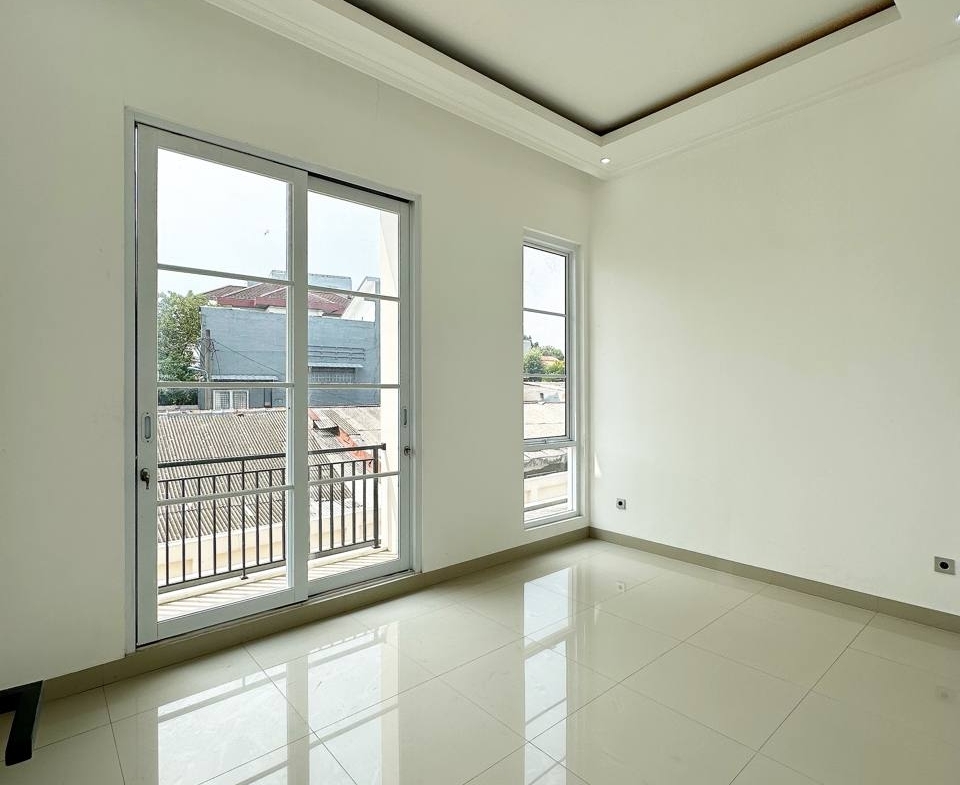 Rumah Dijual di Bambu Apus exclusive 1.10