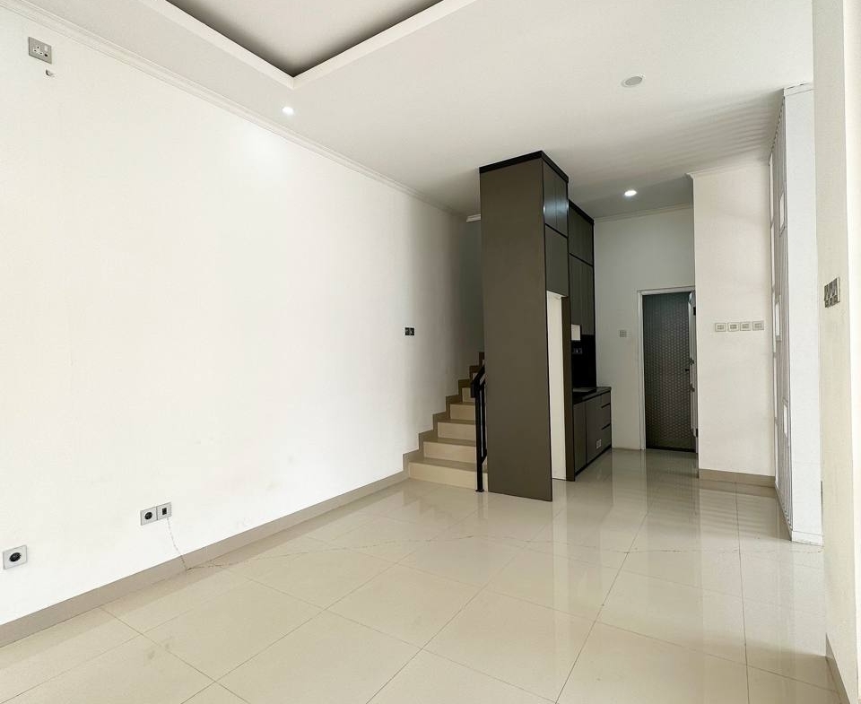 Rumah Dijual di Bambu Apus exclusive 1.6.