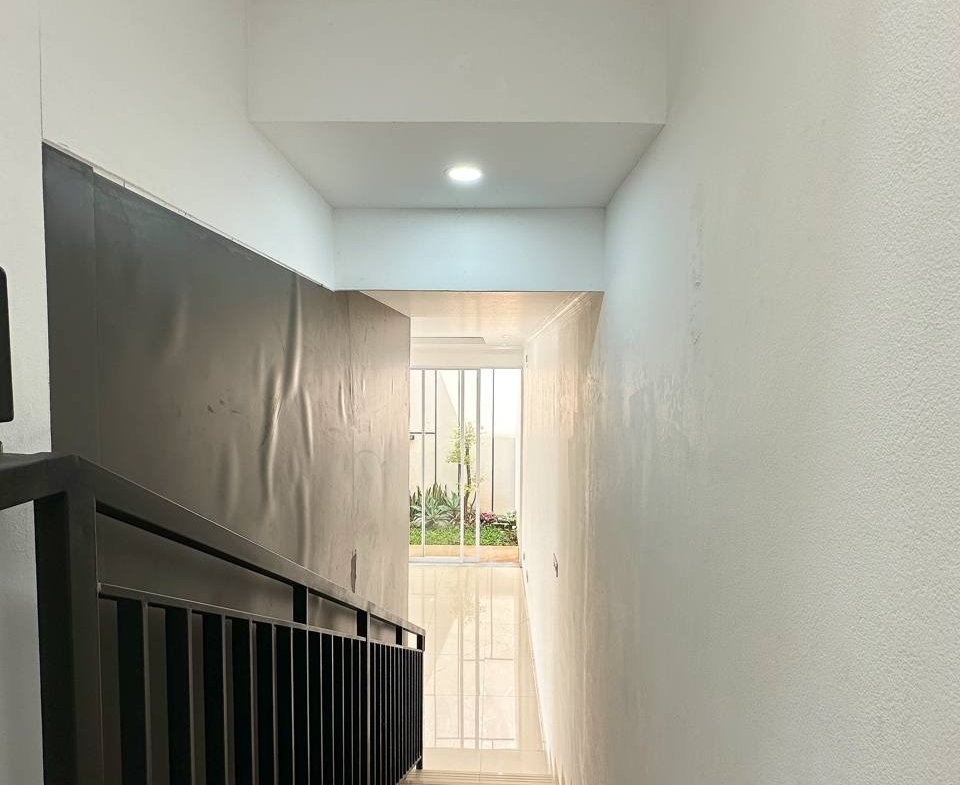 Rumah Dijual di Bambu Apus exclusive 1.8.