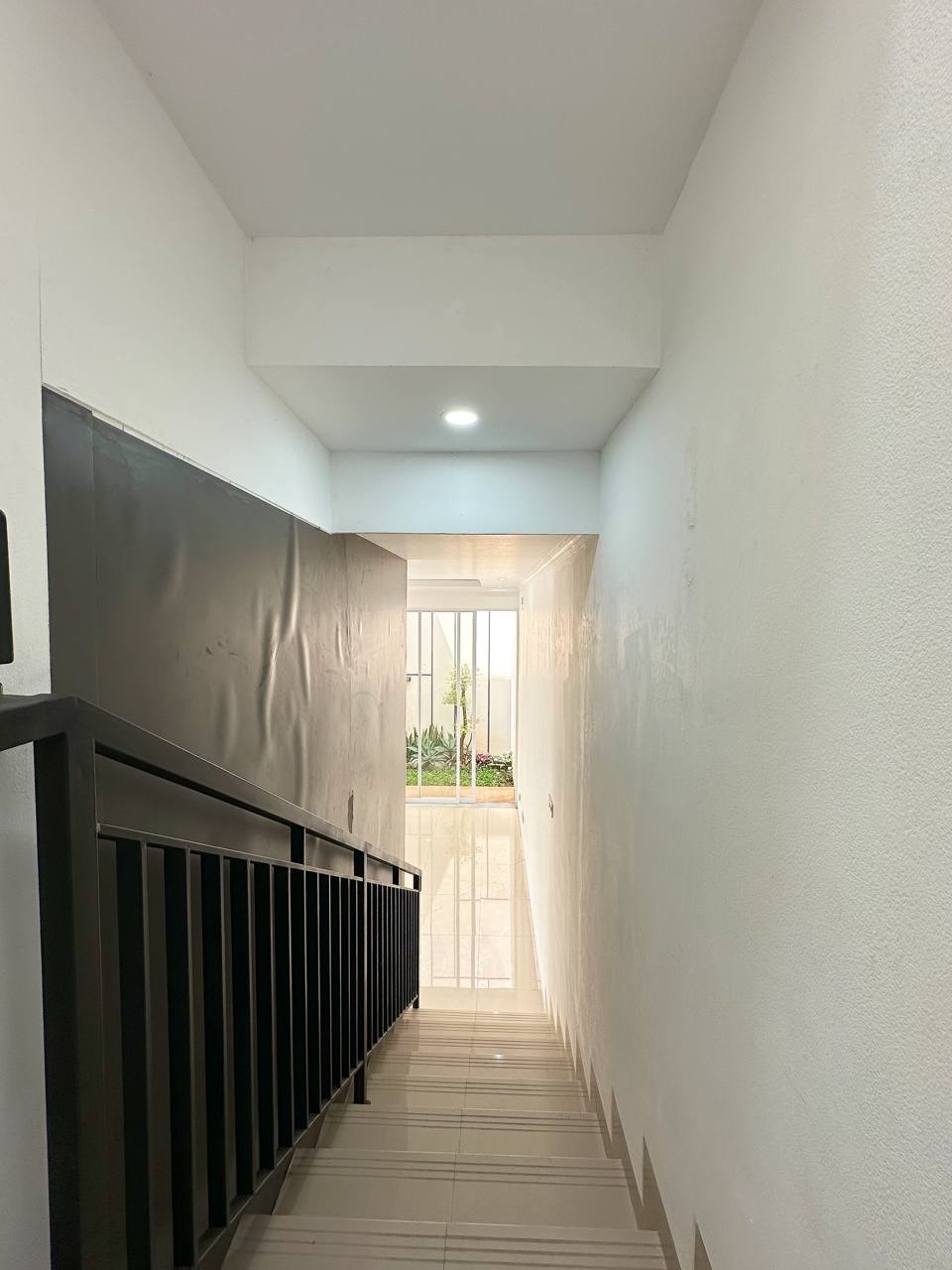 Rumah Dijual di Bambu Apus exclusive 1.8.