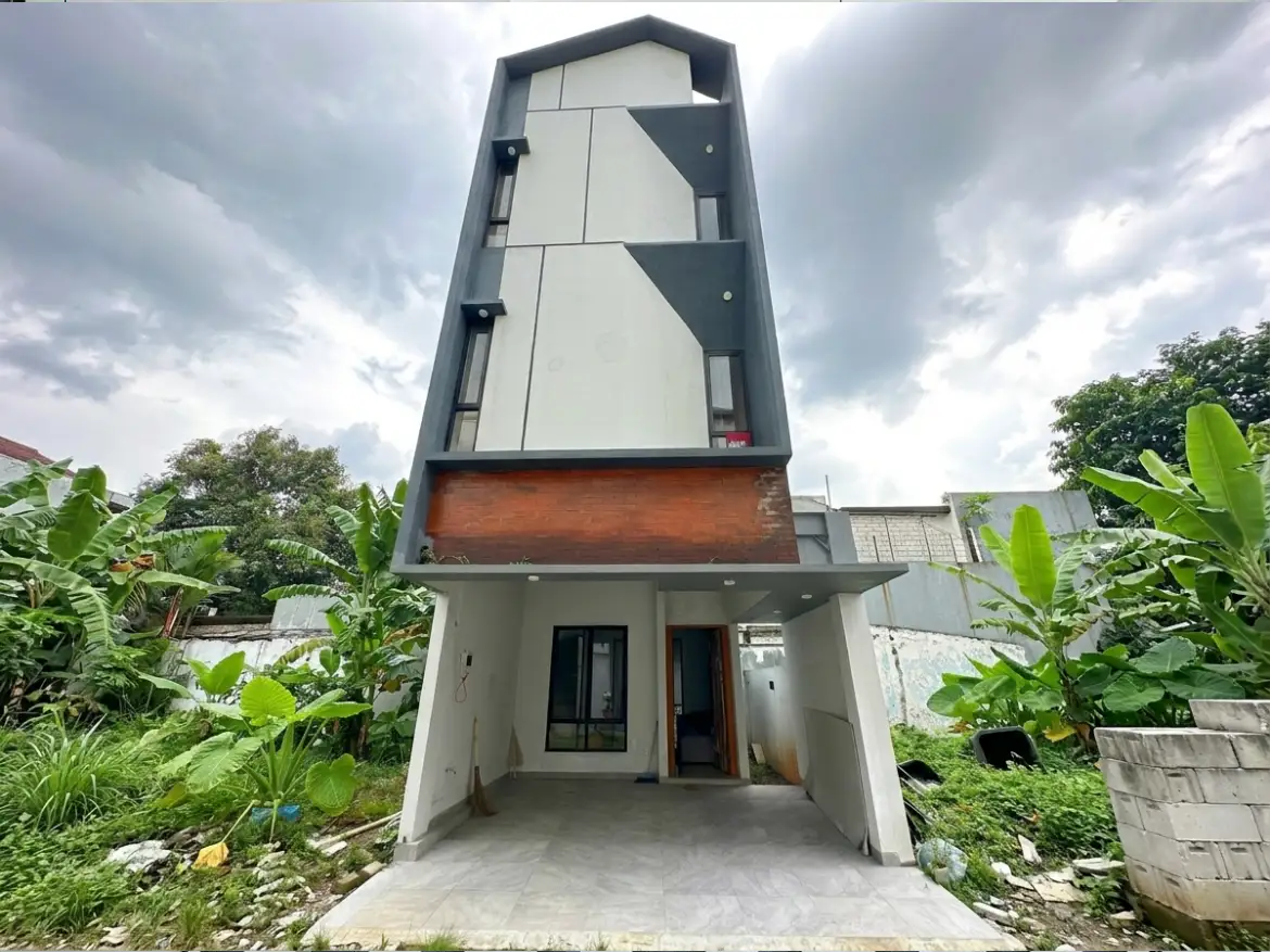 rumah 3 lantai rooftop dijual Cilandak