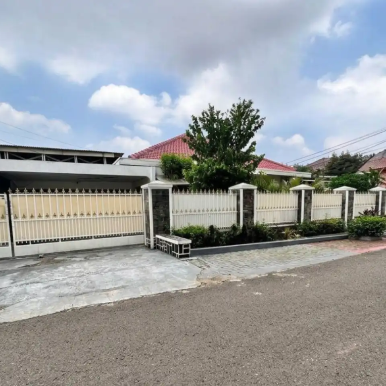 rumah hook dijual Jatiwaringin Jakarta Timur